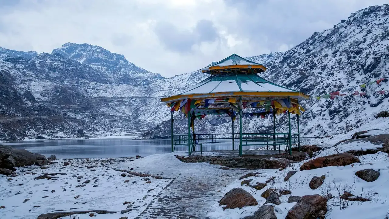 tsomgo lake sikkim snow view yak ride