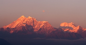 BEAUTIFUL SUNRISE, DARJEELING